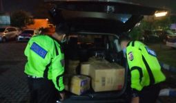 Kamis Dini Hari Polisi Kejar-kejaran dengan Mobil Xenia di Tol Tamer, Saat Diperiksa, Benar Saja - JPNN.com