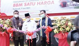 Pertamina Resmikan 27 Titik BBM Satu Harga - JPNN.com