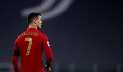 Pujian dari Publik Irlandia Usai Cristiano Ronaldo Pecahkan Rekor Gol Internasional - JPNN.com