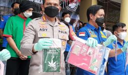 Polisi Temukan Buku Hikayat Pohon Ganja, Anji Dukung Legalitas Mariyuana? - JPNN.com