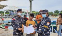 Prajurit TNI AL Melihat Benda Terapung di Perairan Kepulauan Seribu, Langsung Gerak Cepat, Mengharukan - JPNN.com