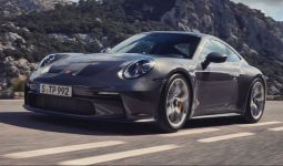 Porsche 911 GT3 Touring Tawarkan Sejumlah Perbedaan, Sebegini Harganya - JPNN.com