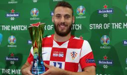 Bukan Luka Modric, UEFA Lebih Pilih Nikola Vlasic Sebagai Pemain Terbaik Kroasia vs Skotlandia - JPNN.com