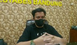 Diduga Ajarkan Pendidikan Agama Aliran Sesat di Bandung, 8 Orang Diamankan Polisi - JPNN.com