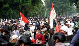 Lihat, Massa Pendukung Habib Rizieq Membeludak, 200 Orang Ditangkap - JPNN.com