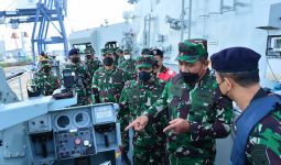 Lihat, Wakasal Menginspeksi Kesiapan Unsur-Unsur Armada Jaya - JPNN.com