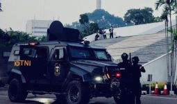 Hebat, Satuan Penanggulangan Teror TNI Menumpas Aksi Teroris di Gedung DPR RI - JPNN.com