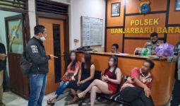 8 Wanita Seksi Diringkus, AKP Slamet: Ada yang Sedang Begituan - JPNN.com
