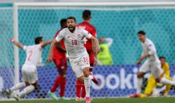 Zakaria Bunuh Diri, Ke-10 di EURO 2020, 3 Kali Untungkan Spanyol - JPNN.com