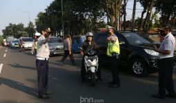 Selama 3 Hari, Polisi Tilang 124 Kendaraan Berpelat Khusus - JPNN.com