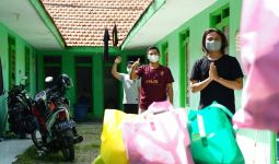 UM Surabaya Berikan Bantuan Paket Sehat Bagi Warga Isoman di Rumah, Silakan Hubungi Nomor Ini - JPNN.com