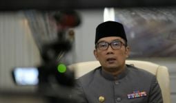 Begini Reaksi Ridwan Kamil Saat Mendapat Kabar Ade Yasin Kena OTT KPK - JPNN.com