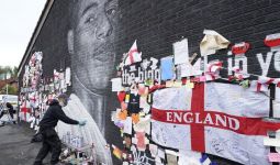 Sempat Jadi Sasaran Vandalisme, Mural Marcus Rashford Kini Berisi Pesan Dukungan - JPNN.com