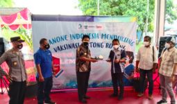 Wakil Bupati Klaten Tinjau Vaksinasi ke Pabrik AQUA dan Sarihusada - JPNN.com