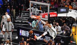 Lihat 3 Aksi Penting di Gim Kelima Final NBA Bucks Vs Suns - JPNN.com