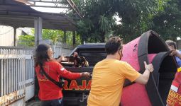 Digerebek Polisi, Para Pejudi Sabung Ayam Kocar-kacir, Ada yang Terjatuh dari Loteng - JPNN.com