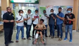 Mangku Alam sudah Ditangkap, Kini Terduduk di Kursi Roda, Kakinya Ditembak Polisi - JPNN.com