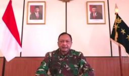 Buntut Oknum TNI AU Injak Kepala Warga Papua, Kasau Copot Dua Komandan Ini - JPNN.com