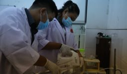 Lima Mahasiswa Jateng ini Bikin Bangga, Bantu Pemerintah sejak Awal Pandemi Covid-19 - JPNN.com
