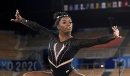 Mundur dari Olimpiade Tokyo 2020, Begini Curhatan Simone Biles... - JPNN.com