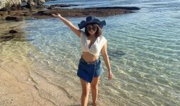 Dinar Candy Mengenakan Bikini, Adiknya Terlibat - JPNN.com