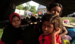 4 Imigran Rohingya Kabur dari Tempat Pengungsian dengan Cara Merusak Pagar - JPNN.com