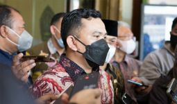 Jawa Barat Punya Divisi Khusus Percepatan Vaksinasi, Ada Konsep Vaksin Gendong - JPNN.com