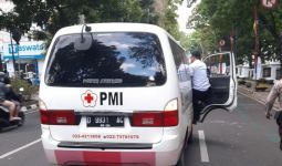 Seorang Pria Diduga Mencoba Bunuh Diri di Depan Balai Kota Bandung - JPNN.com