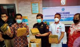 Bersinergi dengan APH, Bea Cukai Memberantas Narkotika Ilegal di Maluku - JPNN.com