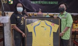 Jersei Mat Halil Era IPL Dilelang, Penawaran Tertinggi dari Crazy Rich Surabaya - JPNN.com