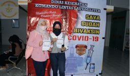 Kolinlamil TNI AL Tetap Siaga Melayani Vaksin Kepada Masyarakat - JPNN.com
