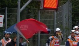 2 Motor Terbakar, Api Membara, MotoGP Styria Dihentikan Sementara - JPNN.com