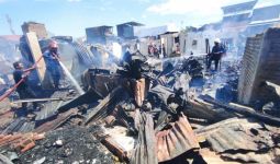 Kebakaran Besar di Makassar, 110 Rumah Hangus, Penyebabnya karena Ini - JPNN.com