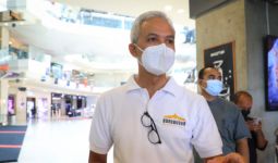 Pemprov Jateng Terima Bantuan Masker, Pak Ganjar: Orang Baik Datang Kembali - JPNN.com