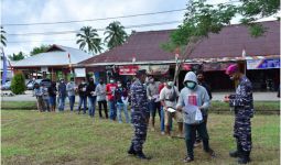 TNI AL Tingkatkan Intensitas Serbuan Vaksinasi Kepada Masyarakat Sorong - JPNN.com