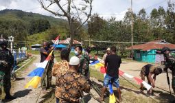 Begini Cara Satgas TNI Yonif 751 Menumbuhkan Rasa Nasionalisme Bagi Pemuda Papua - JPNN.com