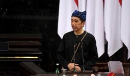Jokowi Ingin Maksimalkan Kuota Internet Untuk Daerah Selama PPKM - JPNN.com