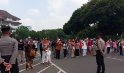 Suami Winda Hentikan Motor Saat Melihat Pesawat Tempur TNI Melintas - JPNN.com