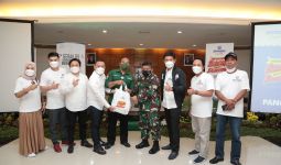 Ketua MPR Apresiasi Bantuan Swasta untuk Warga Terdampak Pandemi di Jawa Timur - JPNN.com