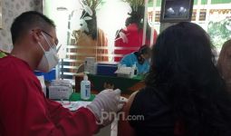 Jadi Sentra Vaksinasi Covid-19, SMK 37 Jakarta Siap Jika Sekolah Dibuka - JPNN.com