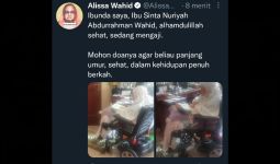 Sinta Nuriyah Dikabarkan Meninggal, Alissa Wahid: Ibu Sedang Mengaji - JPNN.com