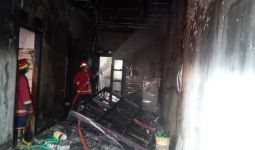 Sebuah Rumah di Bekasi Terbakar karena Sampah, Ya Ampun - JPNN.com