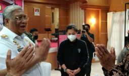 Apriyani Rahayu Pulang Kampung, Ada Hadiah dari Gubernur Sultra, Apa ya? - JPNN.com
