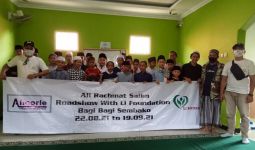 Li Foundation bersama Ali Rachmat Salim Bagikan 1.500 Paket Sembako di Bogor - JPNN.com