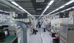 Kepanikan di Pabrik iPhone China, Satgas Covid-19 Kerahkan 200 Petugas - JPNN.com