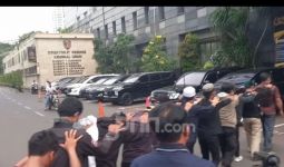 11 Orang Diduga Simpatisan Habib Rizieq Dibawa ke Polda Metro Jaya - JPNN.com