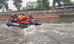 Takut Dirampok, Pemuda Melompat ke Sungai, Innalillahi - JPNN.com