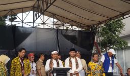 Kalangan Wong Cilik Ikut Antar Daftar ke KPU, Dedi Mulyadi: Ada Pesan Kuat Buat Saya - JPNN.com