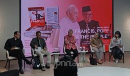 Menjelang Kedatangan Paus Fransiskus, Buku Francis, Pope For The People Diluncurkan - JPNN.com