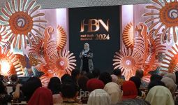 HBN 2024, Anak Muda Berperan Penting dalam Melestarikan Batik - JPNN.com